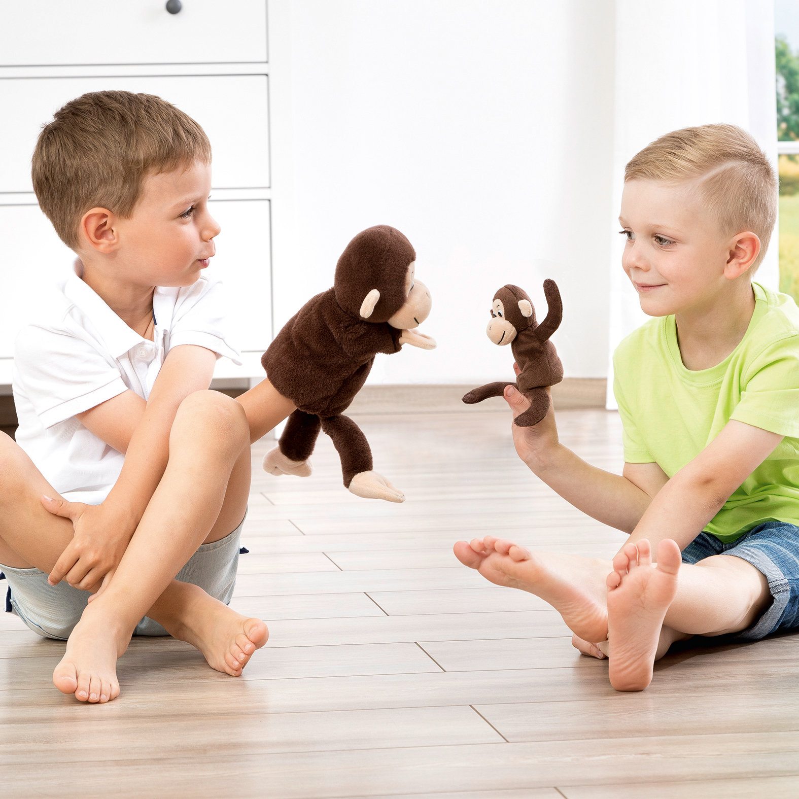 Stories hand puppet monkey Cheeta and finger puppet Bibi - by Beleduc Stories hand puppet monkey Cheeta and finger puppet Bibi - by Beleduc - Produktbild 3
