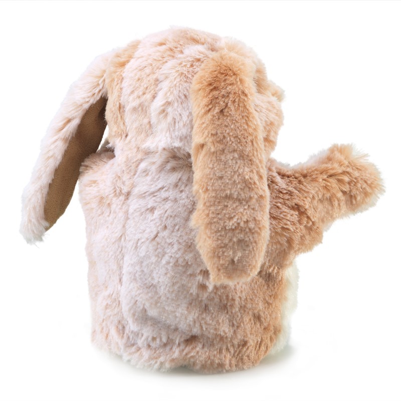 Folkmanis Handpuppe kleiner Hängeohrhase von hinten, beige-cremefarbenes Plüschfell, langer herabhängender Ohr und beweglicher Arm sichtbar.