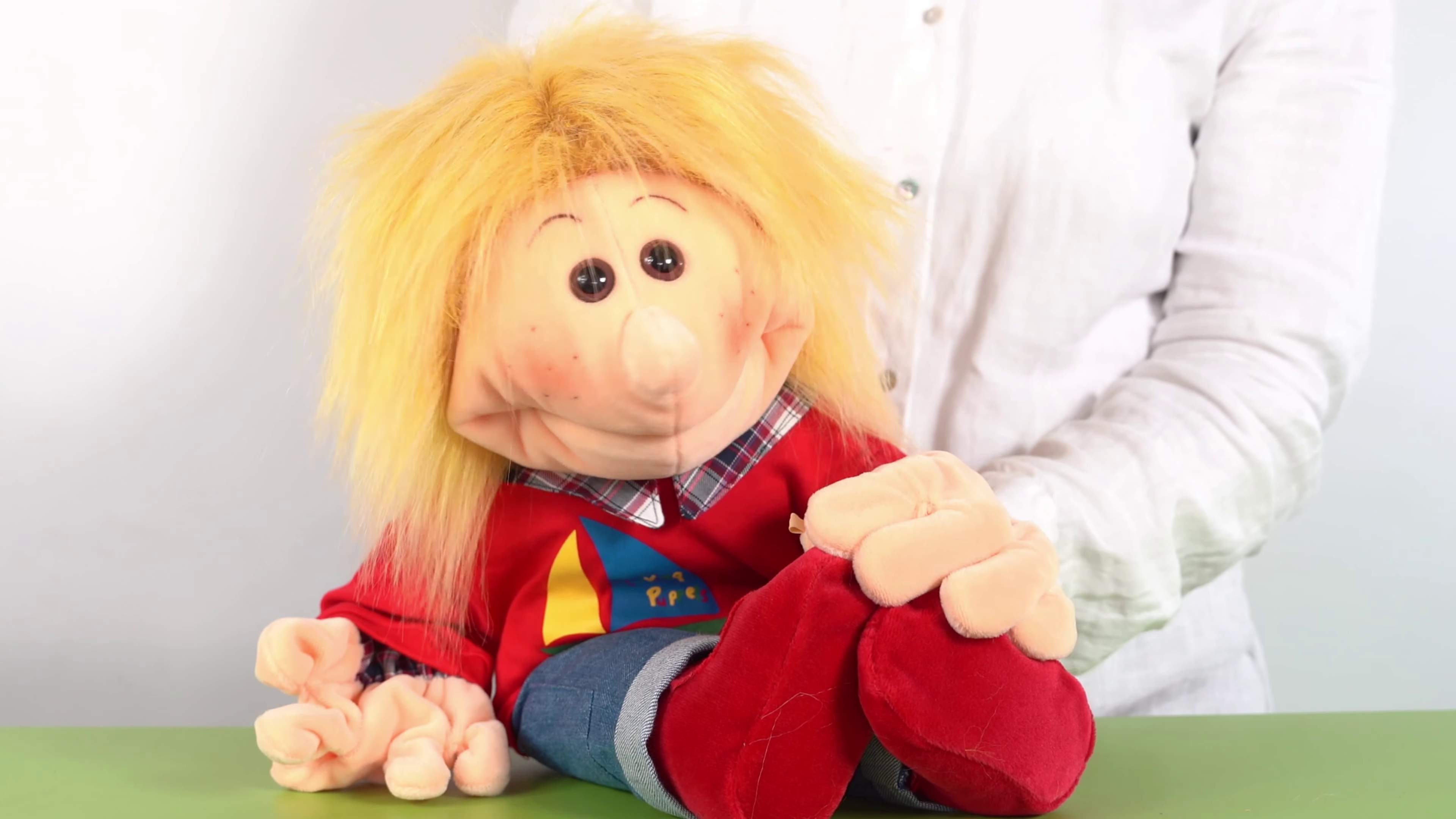 Video 1: Living Puppets hand puppet small Lasse
