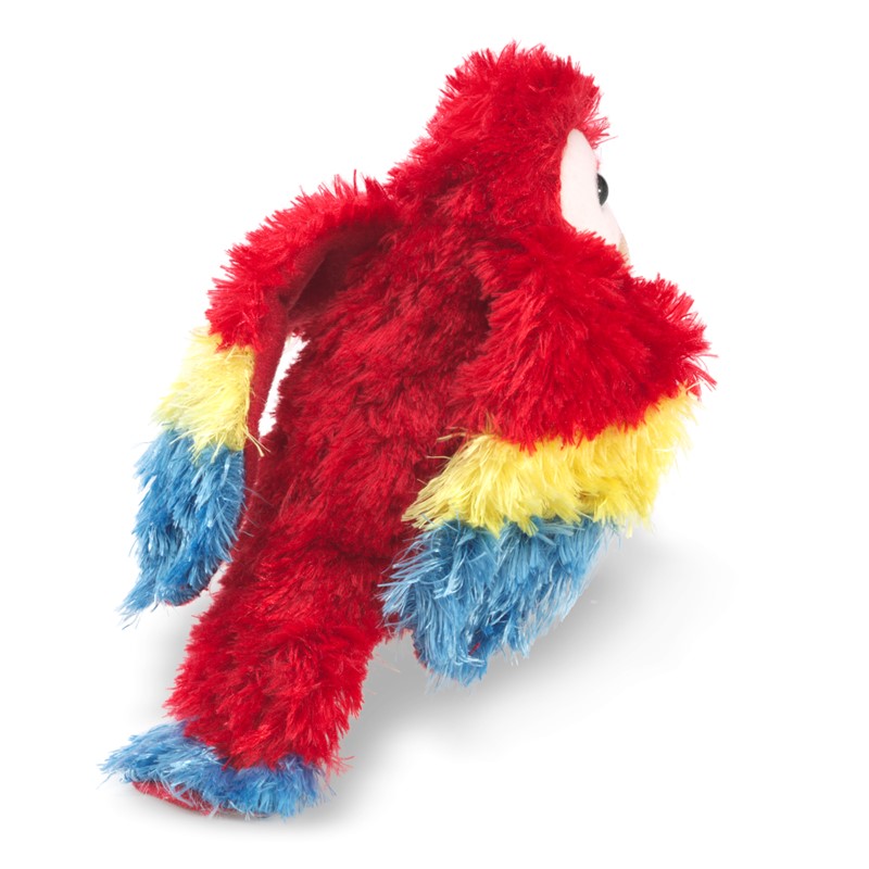 Folkmanis Fingerpuppe mini Papagei in Rot mit gelb-blauen Flügeln, Schrägansicht auf weißem Hintergrund