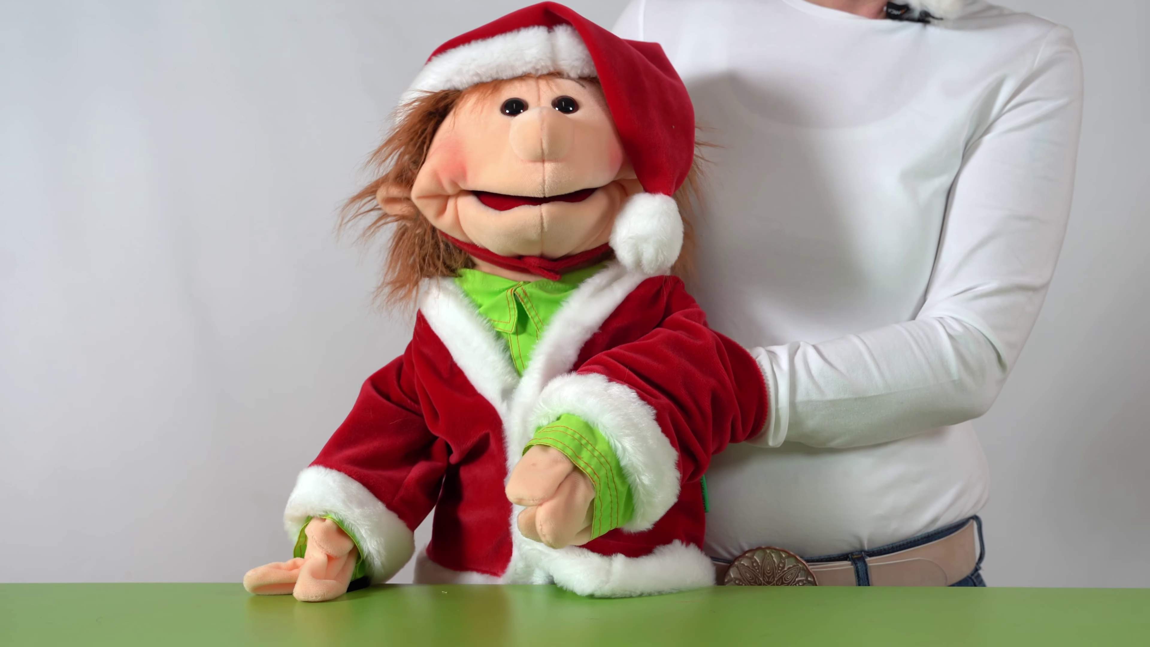 Video 1: Living Puppets Weihnachtsmann Kleidungsset 2-teilig (für Handpuppen 65 cm)