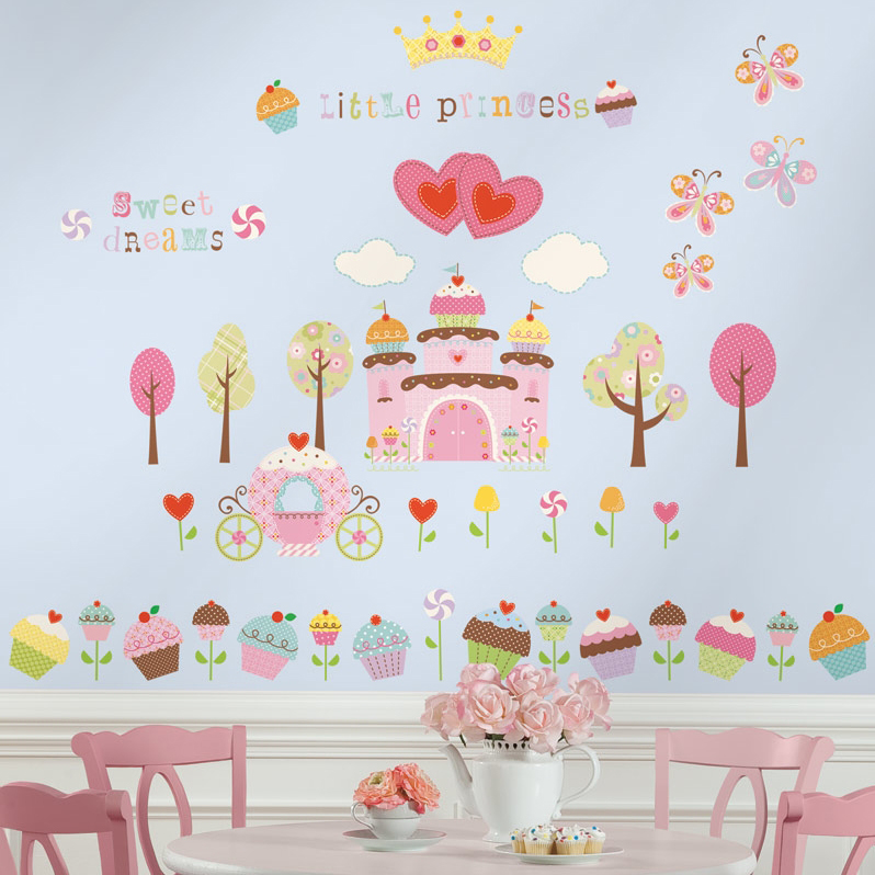 Cupcake Castle appliques - RoomMates for KiDS Cupcake Castle appliques - RoomMates for KiDS
