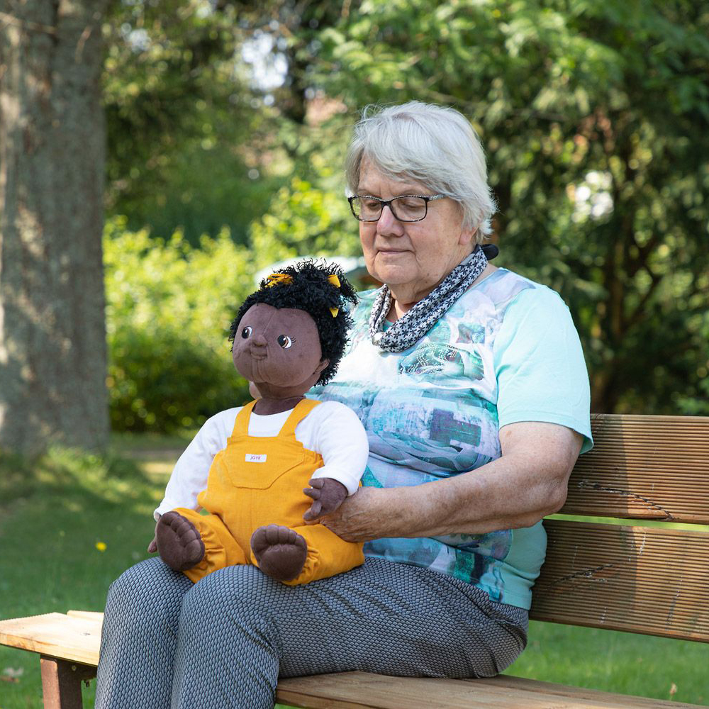 Joyk Puppen - Empathiepuppe Sofia Joyk Puppen - Empathiepuppe Sofia - Produktbild 5