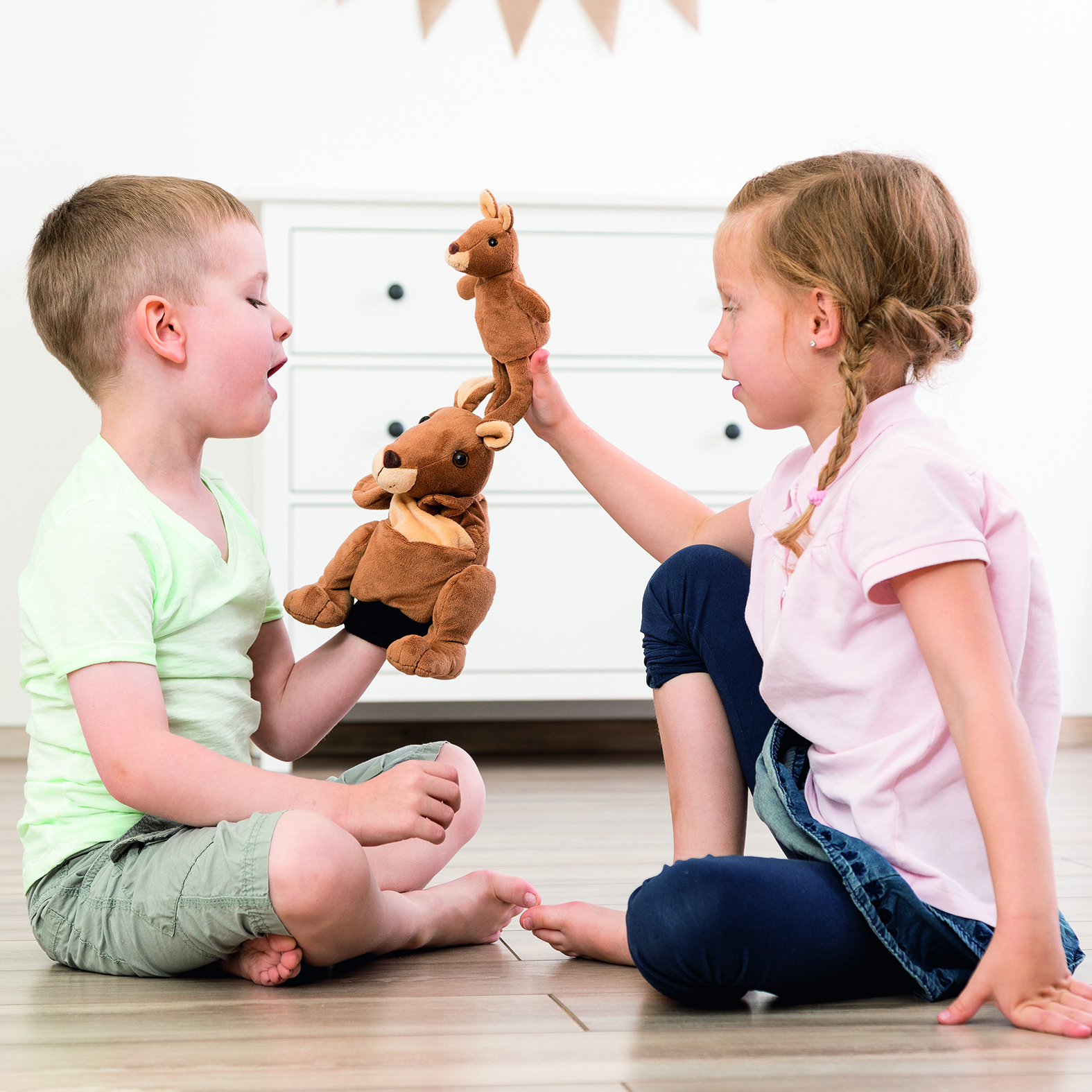 Geschichten Handpuppe Känguru Kanga & Fingerpuppe Juju - von Beleduc Geschichten Handpuppe Känguru Kanga & Fingerpuppe Juju - von Beleduc - Produktbild 3