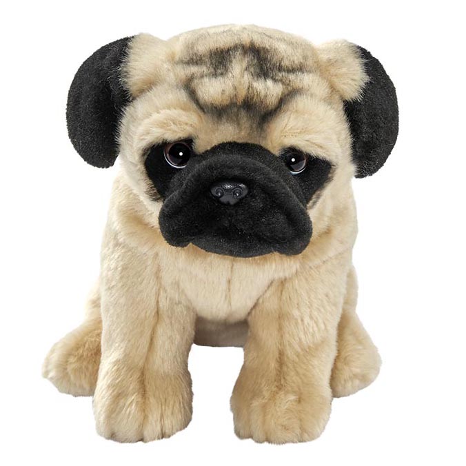 Mops Kuscheltier von Anima mit beigem Fell, schwarzer Schnauzenmaske und dunklen Ohren, sitzend