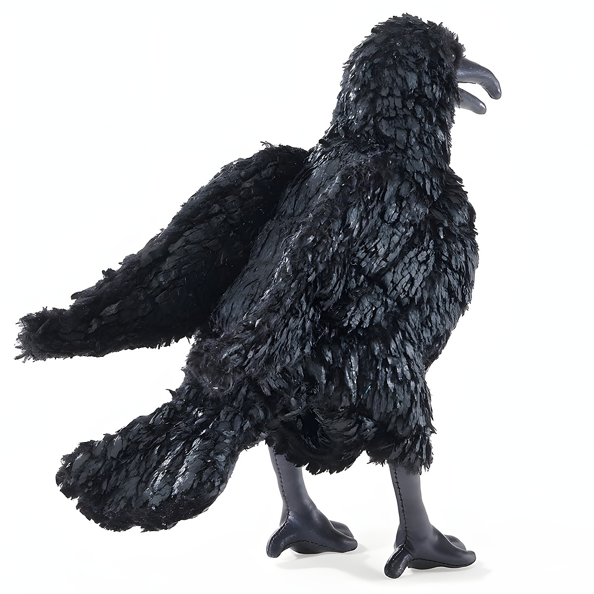 Folkmanis Handpuppe Krähe in Seitenansicht, vollständig schwarz mit strukturiertem Gefieder, geöffnetem Schnabel und schwarzen Krallen.
