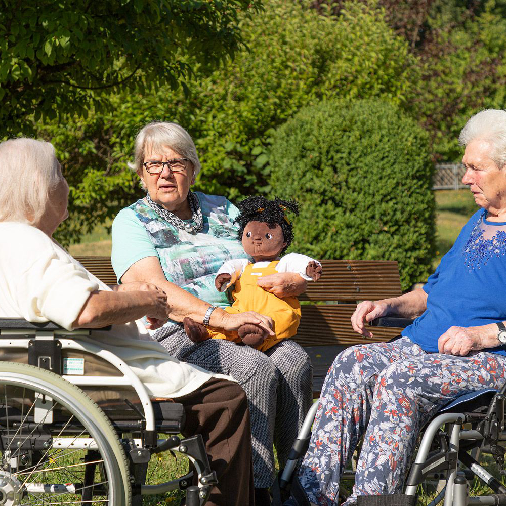 Joyk Puppen - Empathiepuppe Sofia Joyk Puppen - Empathiepuppe Sofia - Produktbild 3