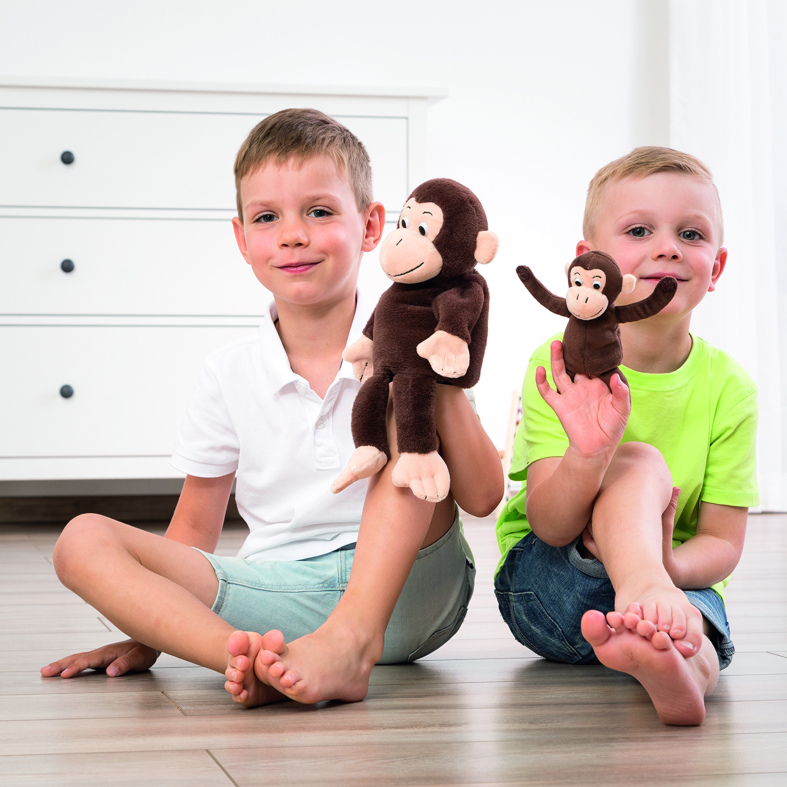 Stories hand puppet monkey Cheeta and finger puppet Bibi - by Beleduc Stories hand puppet monkey Cheeta and finger puppet Bibi - by Beleduc - Produktbild 4