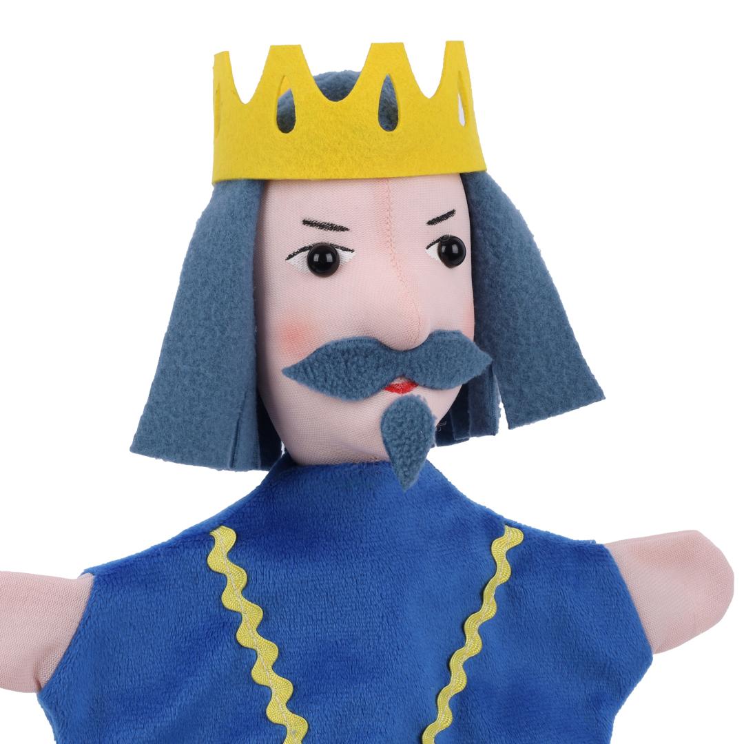 Kasperlepuppe König von munabo, Nahaufnahme des Gesichts mit Krone, grauem Haar, Schnurrbart und Kinnbart.