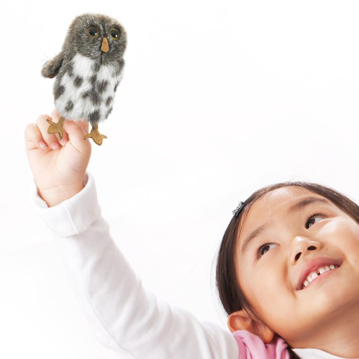 Folkmanis Mini Spotted Owl Finger Puppet Folkmanis Mini Spotted Owl Finger Puppet - Produktbild 2