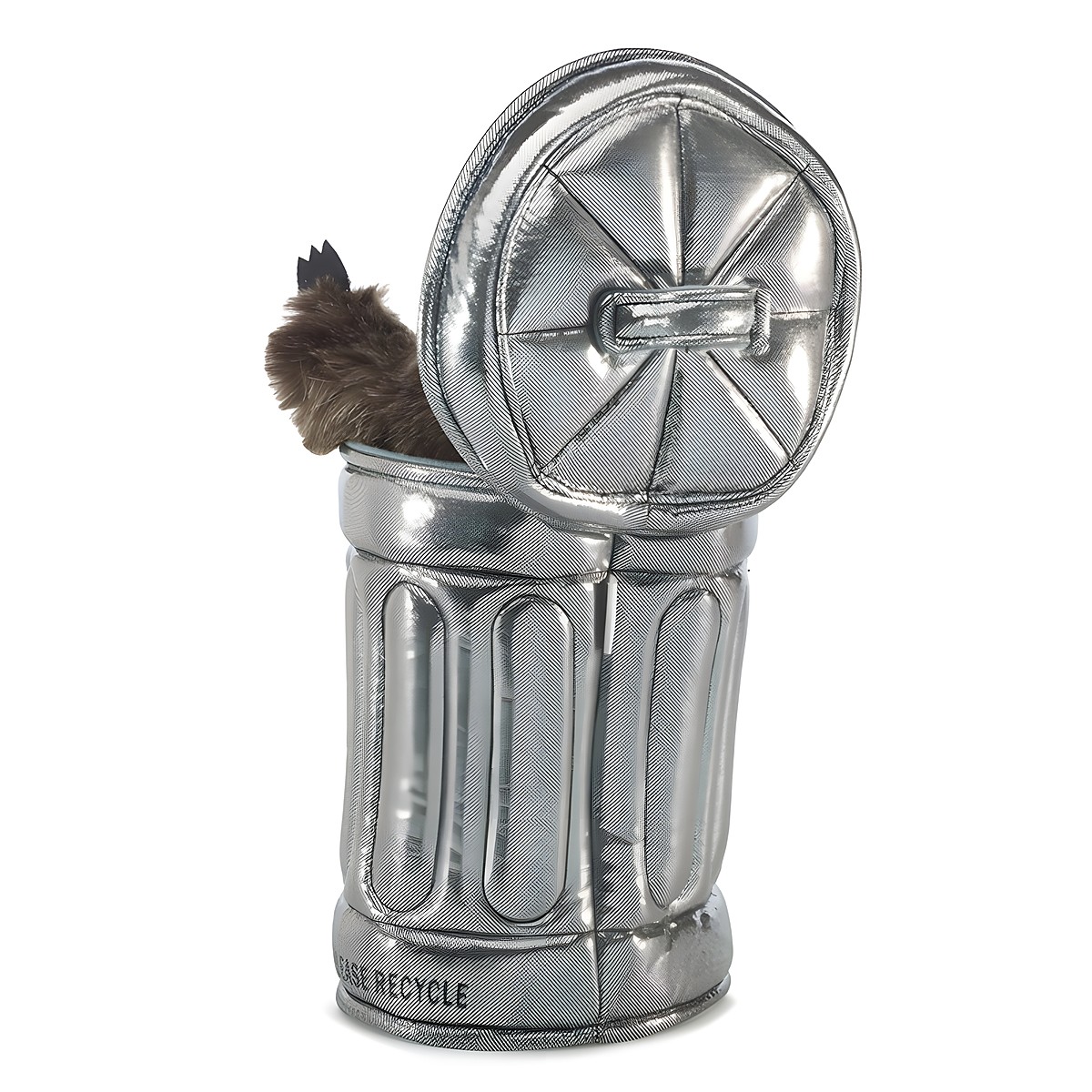 Folkmanis Handpuppe Waschbär in silberner Mülltonne mit geöffnetem Deckel, brauner Plüschkopf lugend heraus