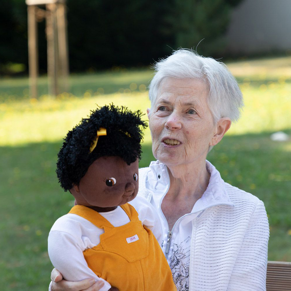 Joyk Puppen - Empathiepuppe Sofia Joyk Puppen - Empathiepuppe Sofia - Produktbild 4