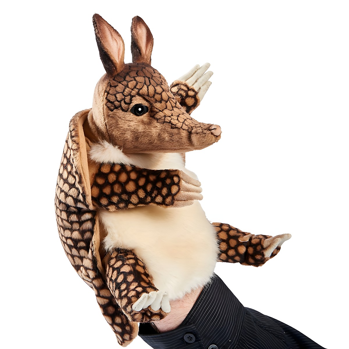 Gürteltier Handpuppe von Hansa Creation mit braun gemustertem Schuppenpanzer, heller Brust und langer Schnauze
