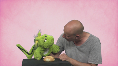 Video 1: Living Puppets hand puppet Filippo the dragon