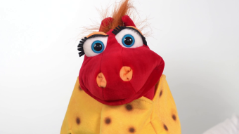 Living Puppets hand puppet Ottilie the dragon in the egg Demo