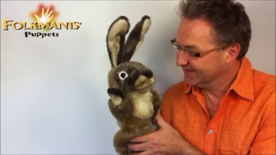 Video 2: Folkmanis Handpuppe Hase (Stage Puppet)