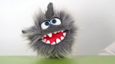 Video 1: Living Puppets hand puppet shark Hainer
