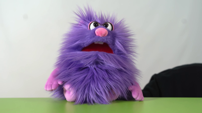 Video 1: Living Puppets hand puppet Mops - Monster to go!